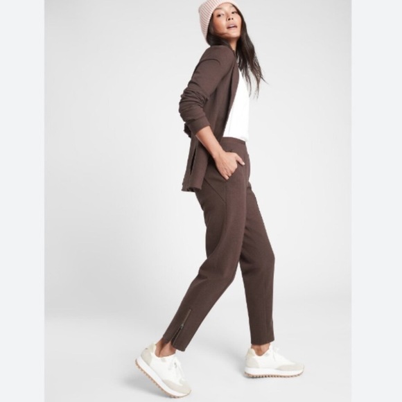 Athleta Venice Heathered Pintuck Pant, Dark Brown Heather - Picture 1 of 11